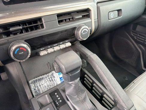 Certified 2024 Toyota Tacoma SR5 image 19