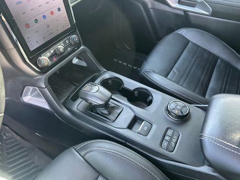 Used 2024 Ford Ranger Lariat w/ FX4 Off-Road Package image 18