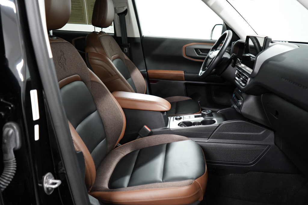 Certified 2025 Ford Bronco Sport Outer Banks w/ Outer Banks Tech Package+ AWD/4WD image 23
