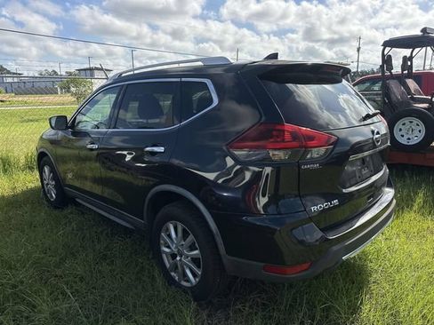 Used 2018 Nissan Rogue SV FWD image 15