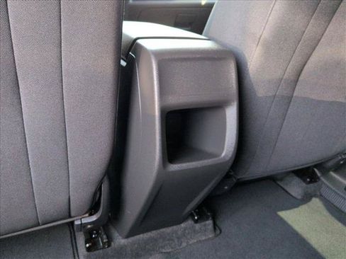 Used 2025 Chevrolet Trax RS w/ Sunroof Package FWD image 25