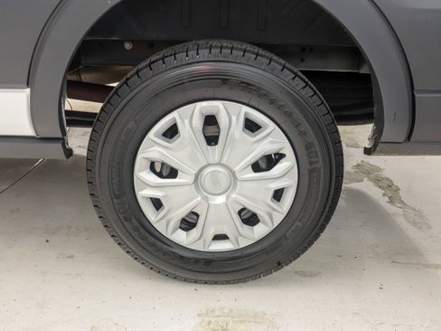 Used 2016 Ford Transit 250 148 Medium Roof w/ Exterior Upgrade Package image 26