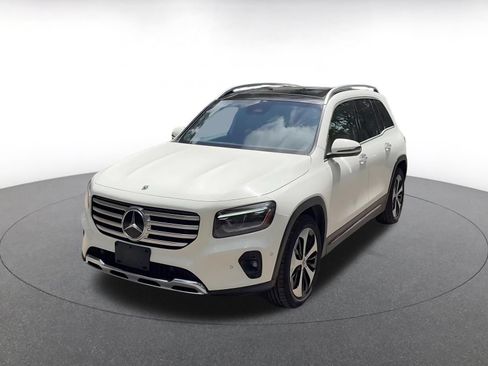 Used 2025 Mercedes-Benz GLB 250 image 7