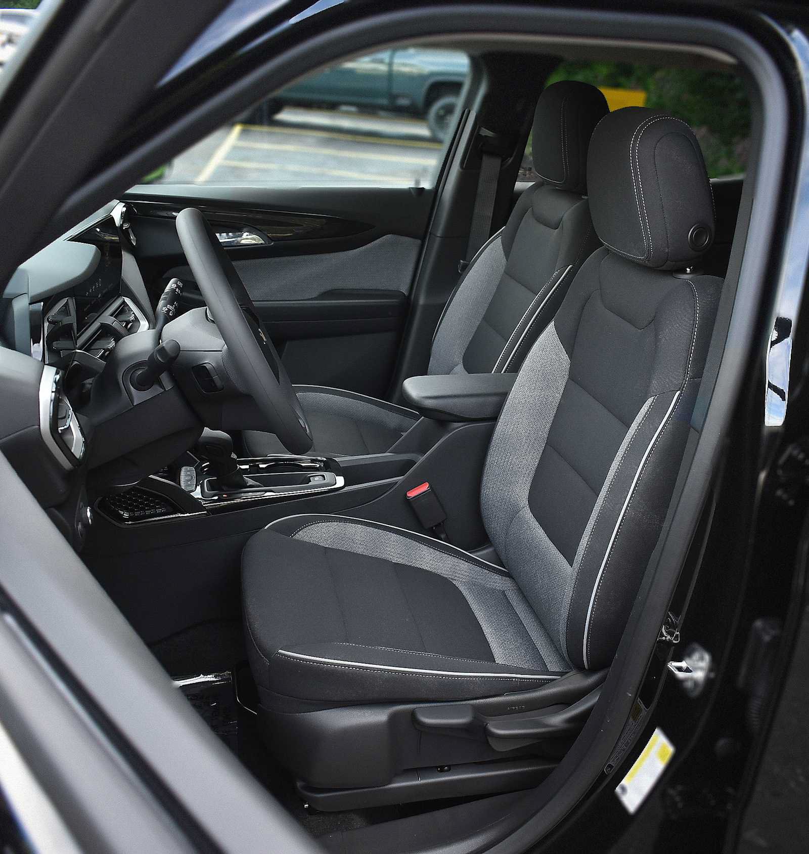New 2026 Chevrolet TrailBlazer LS w/ LS Convenience Package AWD/4WD image 9