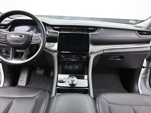 Used 2022 Jeep Grand Cherokee L Limited image 16