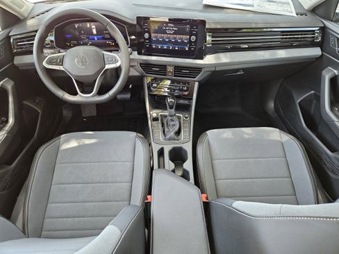 New 2025 Volkswagen Jetta SE image 13