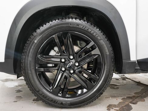 Used 2024 Chevrolet Trax ACTIV w/ Sunroof Package FWD image 28