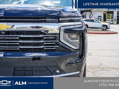 New 2025 Chevrolet Suburban Premier AWD/4WD image 16