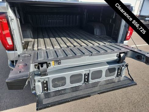 Used 2025 GMC Sierra 1500 AT4 w/ AT4 Premium Package image 32