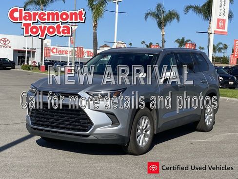 Used 2025 Toyota Grand Highlander AWD image 1