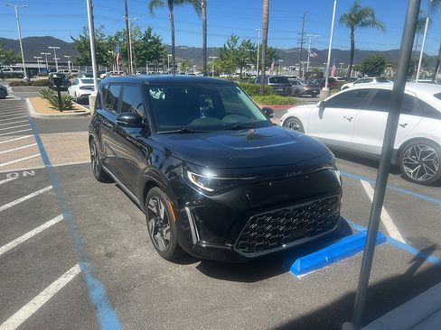 Used 2023 Kia Soul GT-Line w/ GT-Line Technology Package FWD image 6