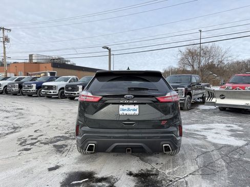 Certified 2022 Ford Edge ST w/ Equipment Group 401A image 5