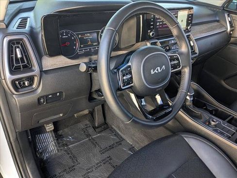 Used 2023 Kia Sorento S AWD/4WD image 10