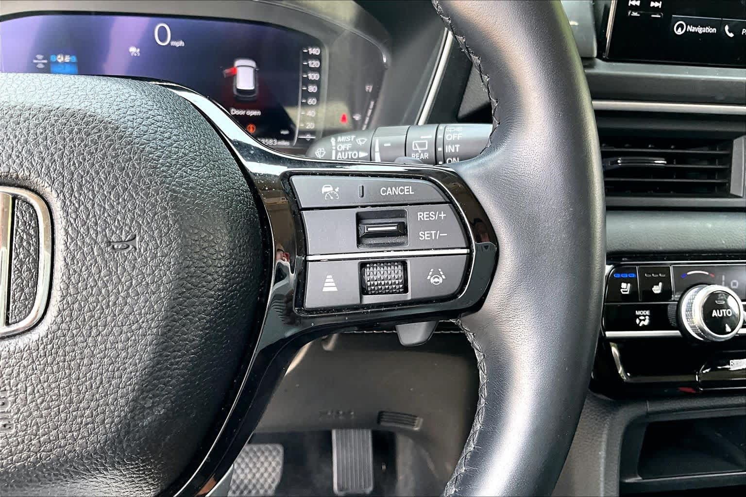 Used 2023 Honda Pilot Elite image 23