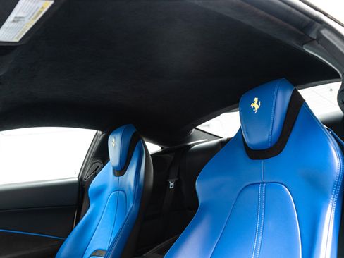 Used 2022 Ferrari Roma RWD image 18