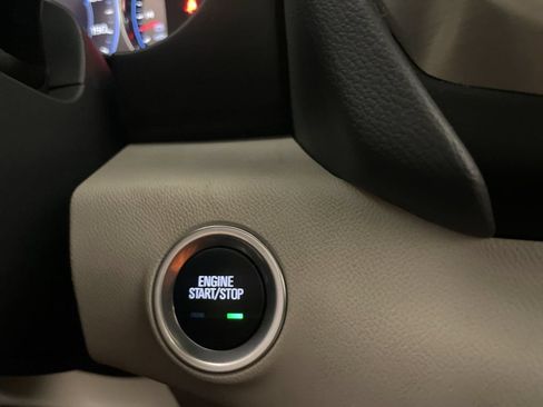 Used 2024 GMC Terrain Denali w/ Denali Premium Package AWD/4WD image 11