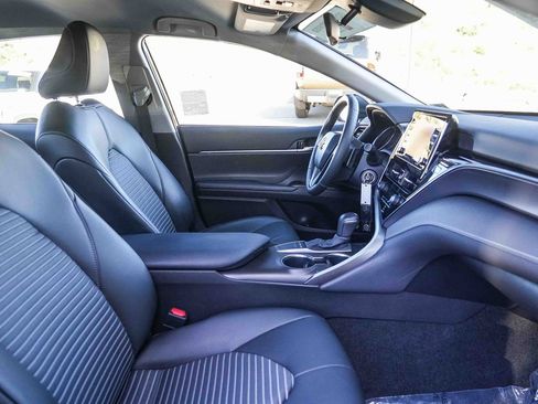 Certified 2023 Toyota Camry SE FWD image 16