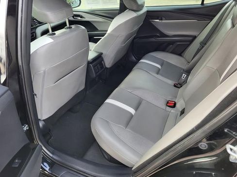 Used 2025 Toyota Camry SE image 17