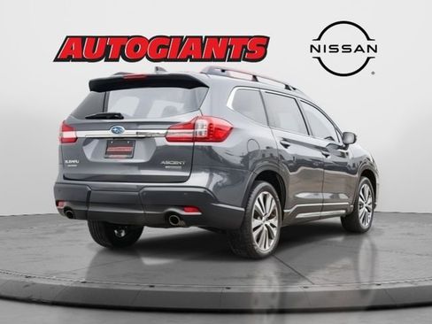 Used 2022 Subaru Ascent Limited image 8