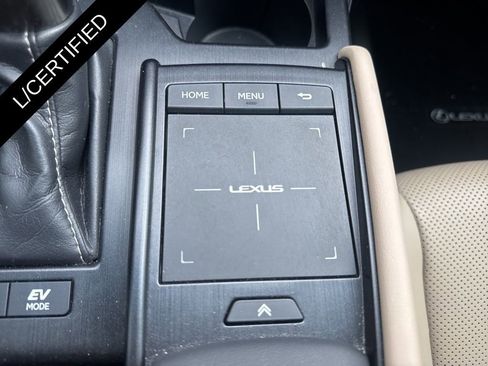 Used 2020 Lexus ES 300h 300h w/ Premium Package image 22