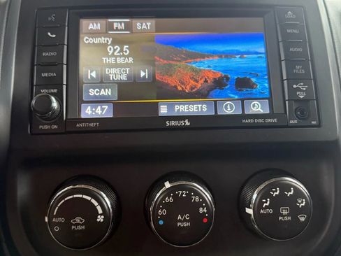 Used 2016 Jeep Patriot High Altitude image 7