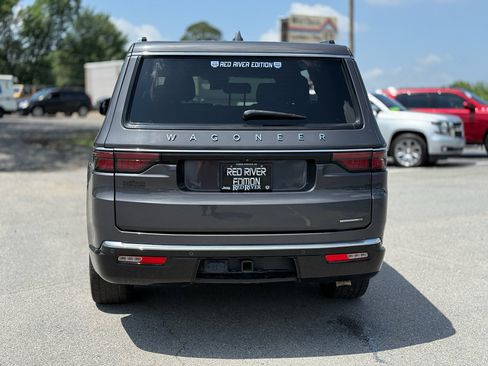 Used 2022 Jeep Wagoneer Series III w/ Flexible Seating Group RWD image 6