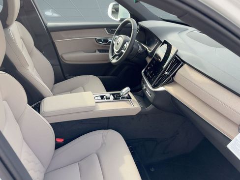 New 2026 Volvo XC90 T8 Plus image 30