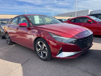 Used 2022 Hyundai Elantra SEL w/ Convenience + Premium Package