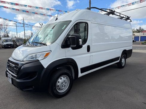 Used 2023 RAM ProMaster 3500 image 5