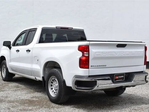 Used 2020 Chevrolet Silverado 1500 W/T w/ WT Value Package AWD/4WD image 2