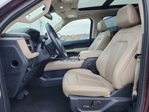 Used 2024 Ford Expedition Max Limited image 10