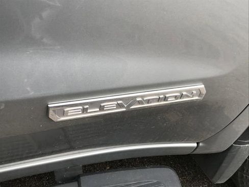 Used 2024 GMC Sierra 1500 Elevation image 4