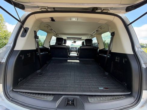 Used 2017 INFINITI QX80 4WD image 5