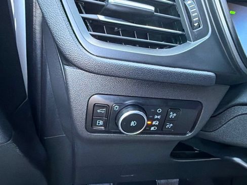 Used 2023 Ford Escape SE FWD image 24