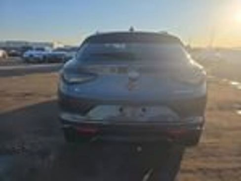 Used 2024 Alfa Romeo Stelvio Veloce image 3