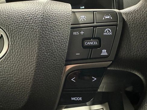 Used 2025 Toyota Camry LE image 20