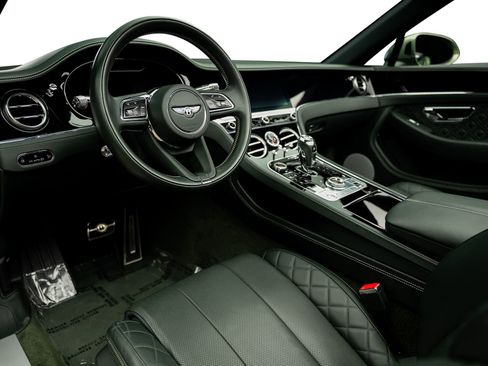 Used 2021 Bentley Continental GT AWD/4WD image 41
