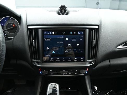 Used 2022 Maserati Levante Modena image 29