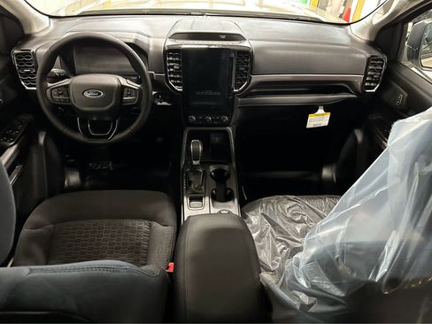 New 2025 Ford Ranger XLT w/ FX4 Off-Road Package image 11