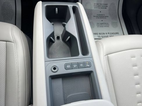 Used 2026 Kia EV9 Wind AWD/4WD image 52