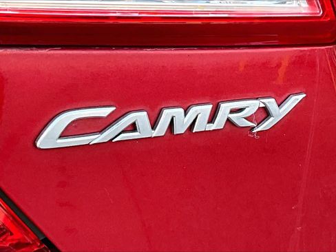 Used 2012 Toyota Camry SE image 9