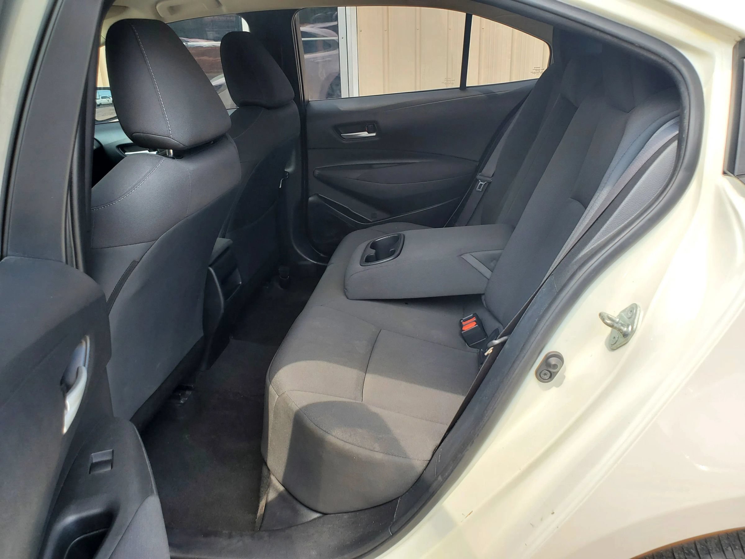 Used 2021 Toyota Corolla LE FWD image 26