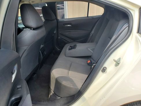 Used 2021 Toyota Corolla LE FWD image 26