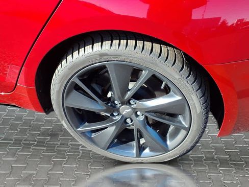 Used 2022 Genesis G70 3.3T w/ Sport Advanced Package image 11