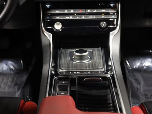 Used 2018 Jaguar XF First Edition AWD/4WD image 60