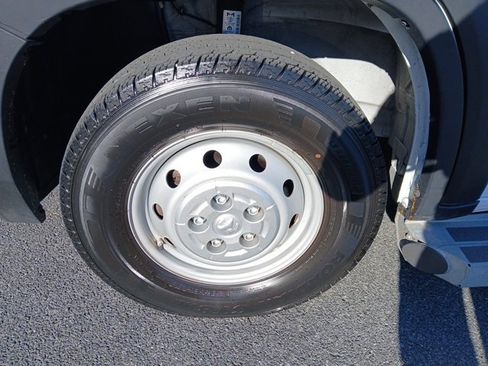Used 2023 RAM ProMaster 2500 image 2