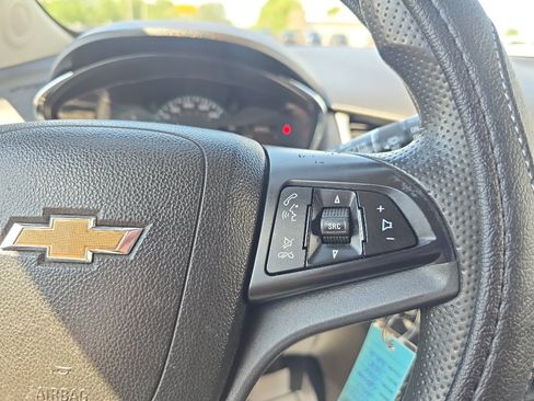 Used 2017 Chevrolet Trax LS w/ Fleet Convenience Package AWD/4WD image 22