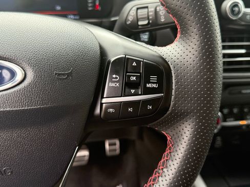 Used 2024 Ford Escape ST-Line image 25