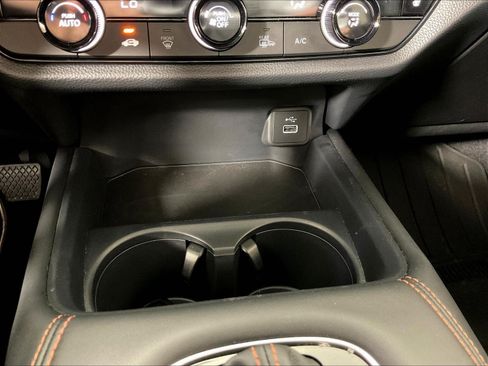 Used 2024 Honda HR-V Sport image 16