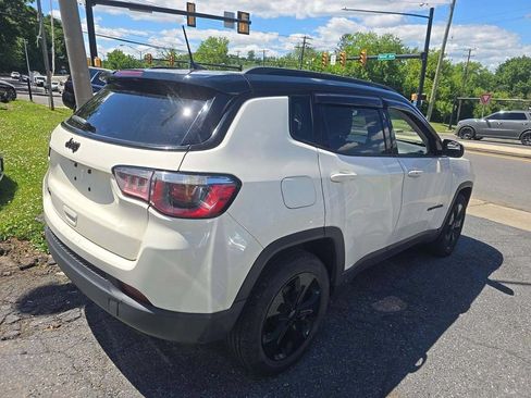 Used 2019 Jeep Compass Latitude AWD/4WD image 8